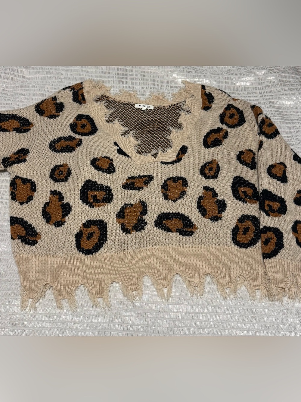 Miracle USA Distressed Leopard Print V-Neck Sweater Fringed Hem Knit Boho S/M